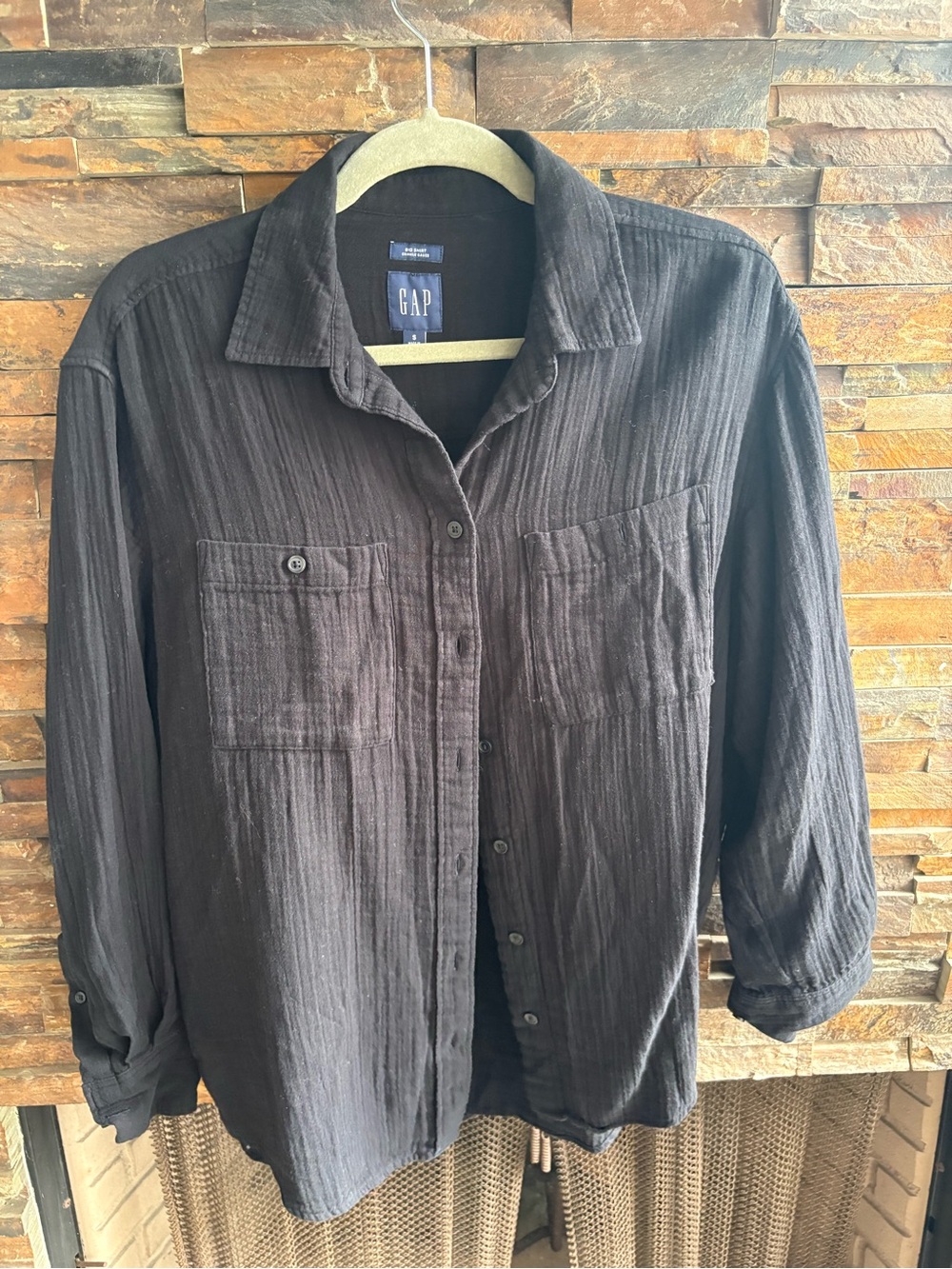 GAP Men’s Black Textured Button-Up Shirt Jacket